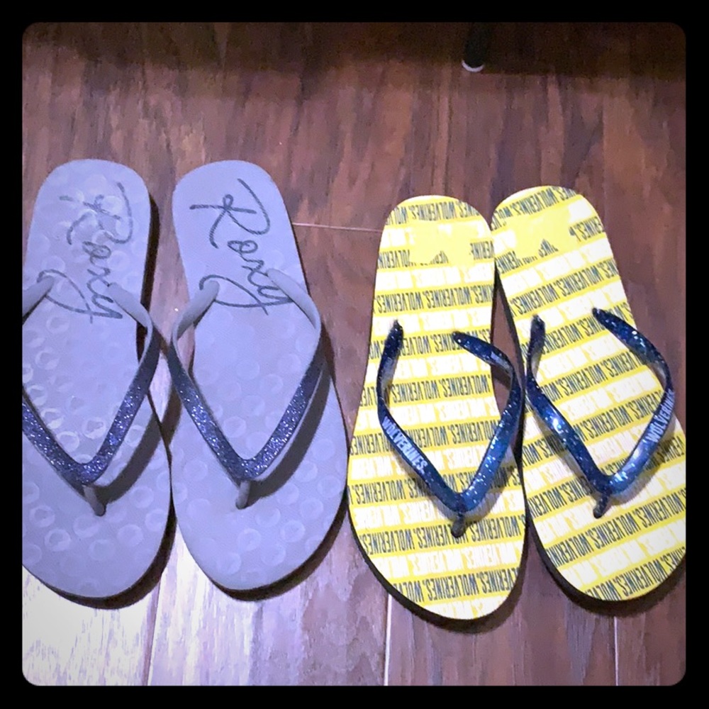 Flip flops.